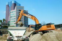 CASE launches new mass excavators