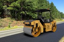 Caterpillar adds oscillatory vibration system to the new CB10 asphalt compactor