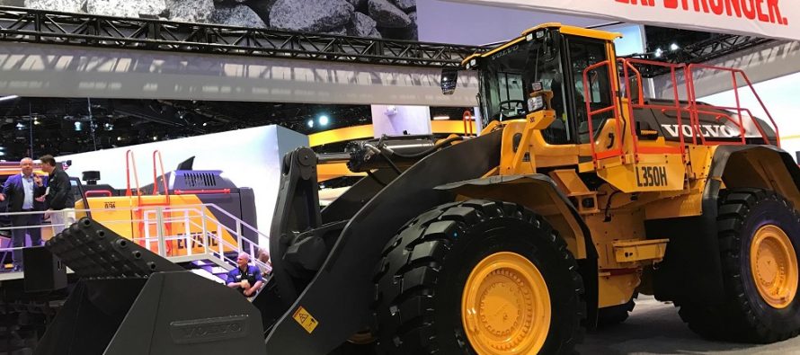 Volvo CE reveals latest technology in redesigned L350H