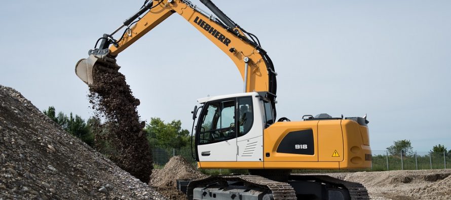 The new versatile Liebherr R 918 crawler excavator