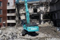 Kobelco launches new demolition machines to European market