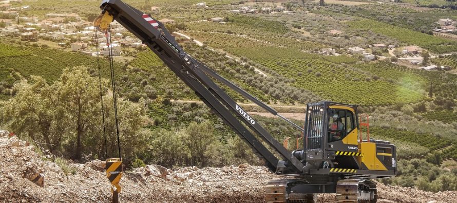 Volvo’s E-Series pipelayers lift productivity, safety and versatility to new heights