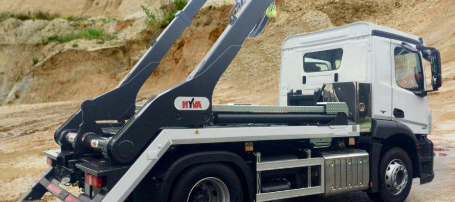 Strength, durability and innovation with the all-new Titan Skiploader from Hyva