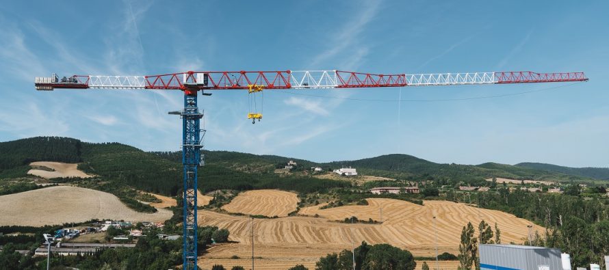 Comansa expands its range of high capacity tower cranes with a flat-top model with three versions of maximum load