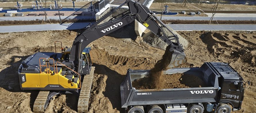 Viitorul excavator hibrid Volvo, gata să crească eficiența consumului de combustibil cu până la 17%
