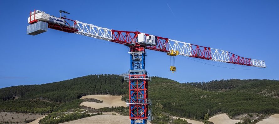 Comansa presents its new 21LC1400 large-capacity Flat-Top crane