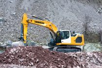 The Liebherr R 930 and R 926 crawler excavators complete the Generation 8 series
