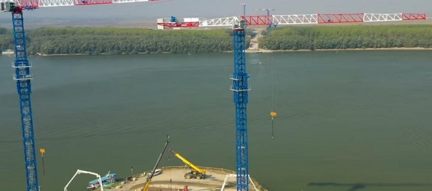 Raimondi MRT294 flat-top tower cranes participate in the build of a suspension bridge in Romania