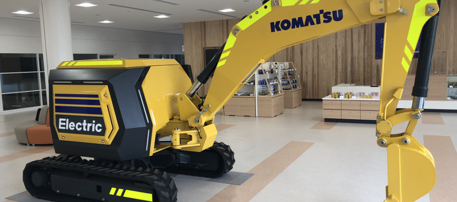Announcing the concept machine of Komatsu’s first fully electric and remote-controlled mini excavator powered by lithium-ion battery