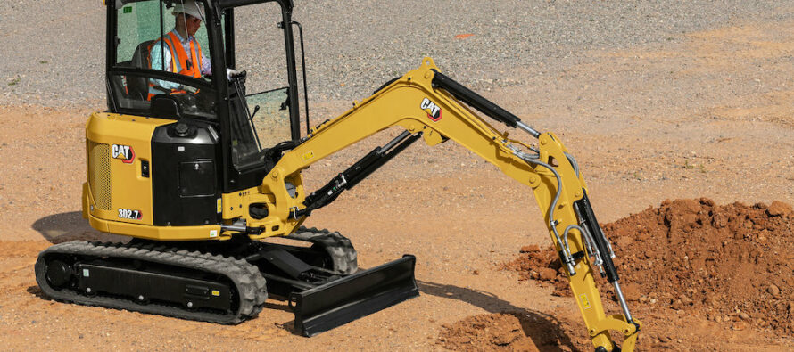 New Cat 2.7- to 3.5-ton mini hydraulic excavators lower cost, increase efficiency, and offer class-size industry-first features