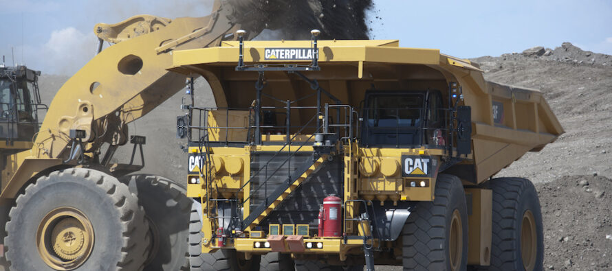 BHP și Caterpillar vor accelera dezvoltarea camioanelor miniere cu emisii zero