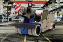 Manitex Valla launches the new Radio/Cabin-Controlled 21-tonne payload V 210 R electric mobile crane