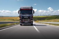 MHS Truck & Bus Group a livrat, în România, în premieră, prima unitate MAN TGX Individual Lion S ediție specială