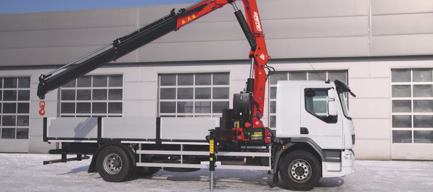 F.lli Ferrari extends its offer with the launch of 6000 Series cranes