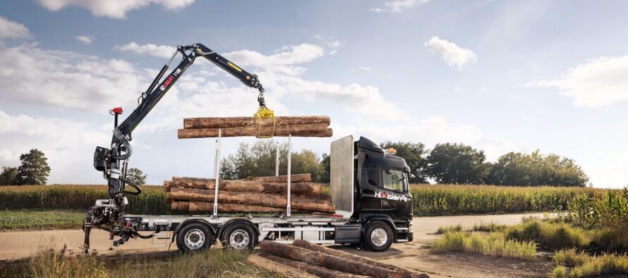 Hiab upgrades HiVision for forestry cranes and demountables