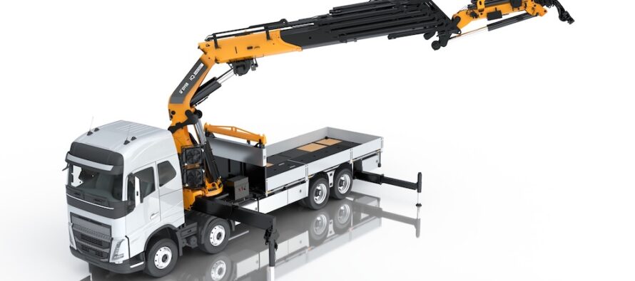 Hiab has introduced the new 135 tm range loader crane — EFFER iQ.1400 HP
