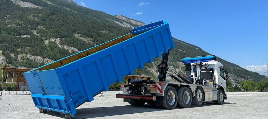 Hiab launches two new MULTILIFT hooklifts for heavy-duty and reduced carbon emissions