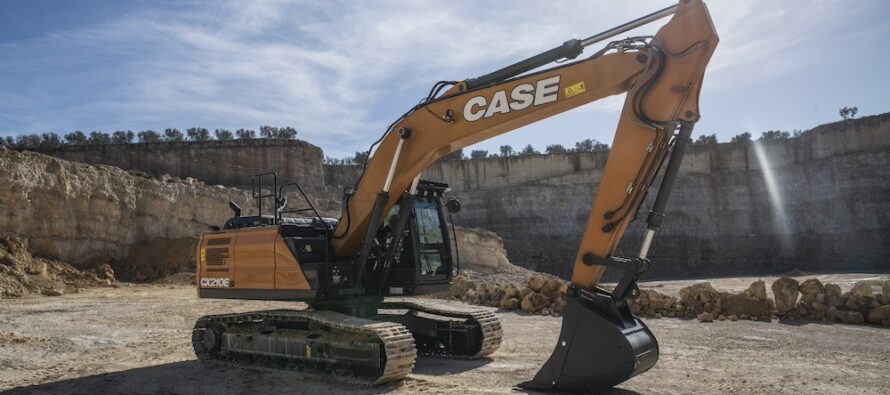 CASE introduce în clasa de 20 t versiunea de excavator pe șenile Essential CX210E-S