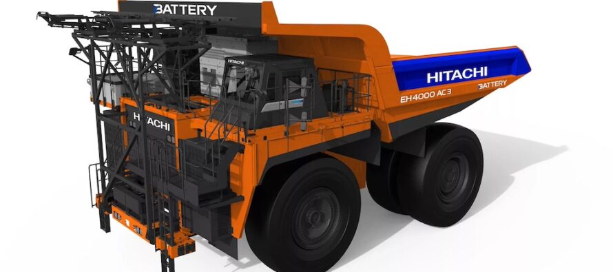 Hitachi testează primul camion minier electric pe baterii