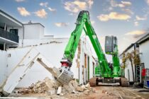 All-rounder demolition machine: The new Sennebogen 825 E Demolition