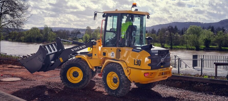 Volvo CE improves the new generation L30 and L35 compact wheel loaders