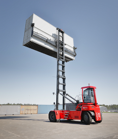 Kalmar introduce un nou stivuitor electric de manipulat containere goale