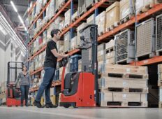 New pedestrian pallet stackers from Linde Material Handling for a wide range of applications