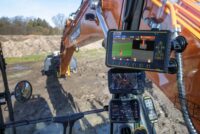 Develon and Leica Geosystems develop tailormade 3D machine guidance system for DX225LC-7X