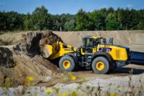 Komatsu prezintă încărcătoarele frontale WA475-11 și WA485-11 de generație nouă