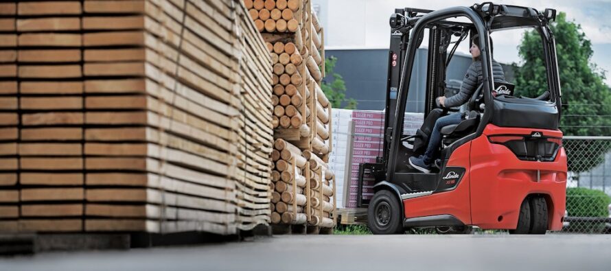 Linde MH launches innovative electric counterbalanced trucks with load capacities up to 2.0 tons