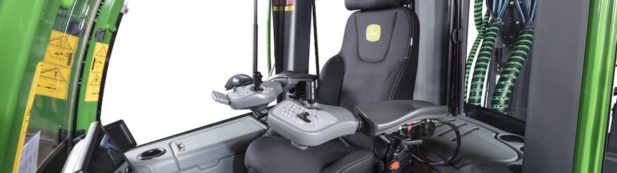 Noua cabină John Deere de pe Seria H – confort și ergonomie