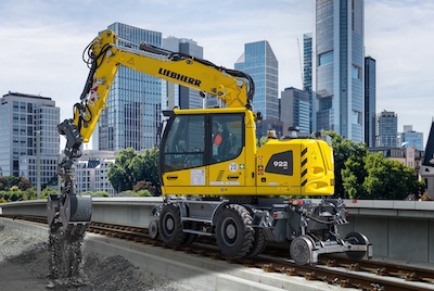 Excavatorul feroviar-rutier Liebherr A 922 – și pe căi ferate, și pe drumuri