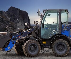 Încărcătorul electric compact New Holland W40X, distins cu premiul GOOD DESIGN