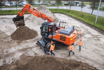 Hitachi aduce la Bauma 2025 popularele încărcătoare frontale ZW-7 și excavatoare pe roți ZXW-7