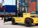 Hyster lansează un nou stivuitor electric pentru containere goale