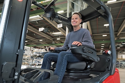 Linde lansează versiunea Roadster cu vizibilitate optimizată pentru noua serie de stivuitoare electrice