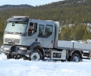 Volvo Trucks lansează modelul Volvo FL 4×4 pentru sarcini solicitante