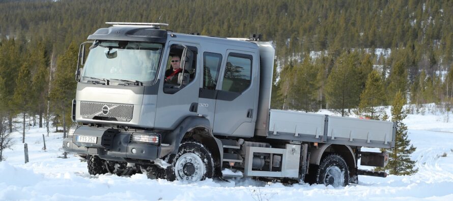 Volvo Trucks lansează modelul Volvo FL 4×4 pentru sarcini solicitante