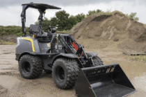F50: cel mai puternic încărcător articulat compact SHERPA fabricat vreodată