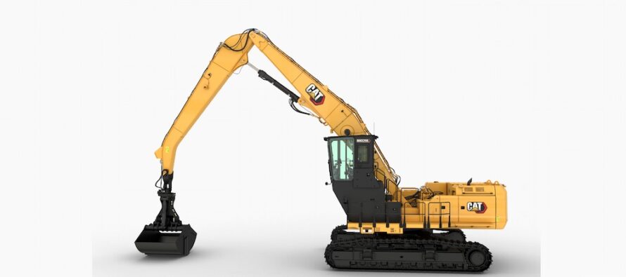 New Cat MH3295 Material Handler delivers high production in port and large scrapyard applications