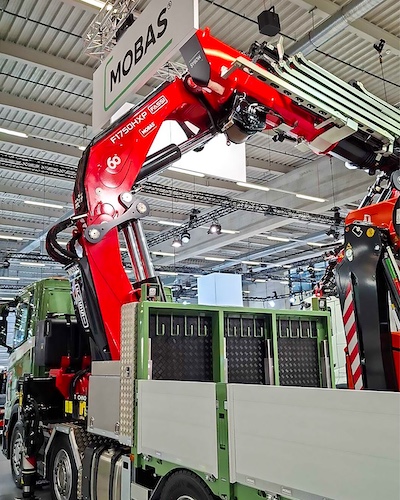 Fassi extinde gama TECHNO de macarale montate pe camion