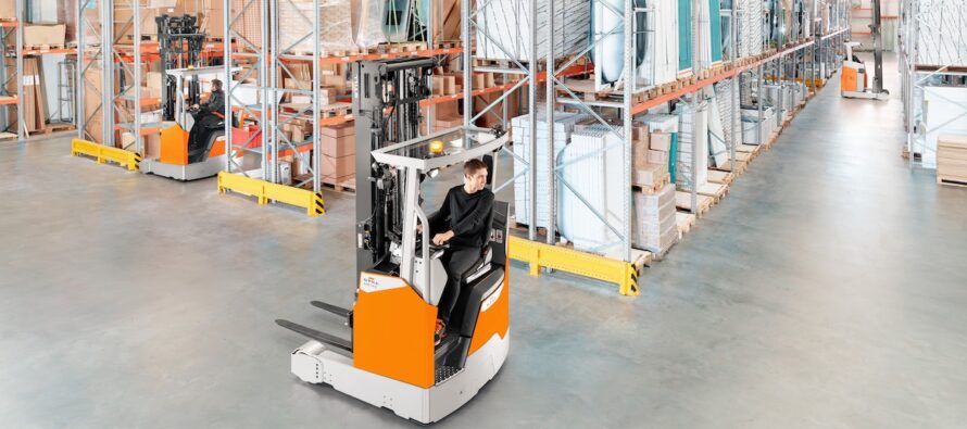 STILL expands its range of smart reach trucks with the new FXR 14C-16C