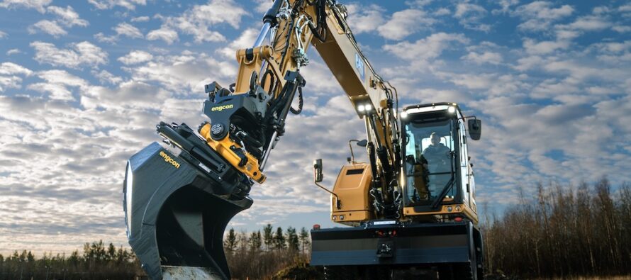 engcon announces the compatibility of its DC3 next-generation control system with Cat wheeled excavators