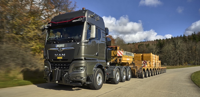 MAN a lansat noul cap tractor heavy-duty TGX cu o capacitate de 250 de tone