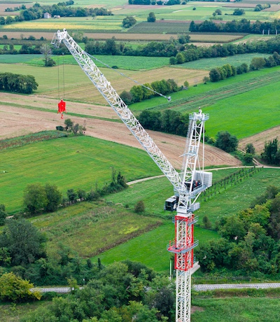 Raimondi a lansat la Conexpo 2026 macaraua turn cu braț înclinat Terex CTL 712-45 