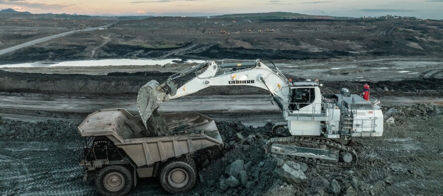Liebherr launches the new R 9100 Generation 8 mining excavator