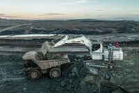 Liebherr lansează noul excavator minier R 9100 Generation 8