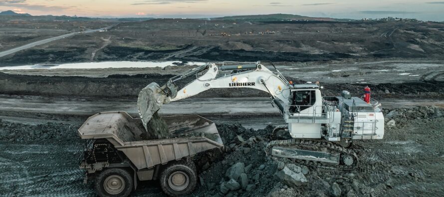 Liebherr launches the new R 9100 Generation 8 mining excavator