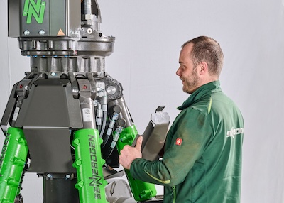 SENNEBOGEN va prezenta la IFAT noul graifer polip pentru sectorul reciclării