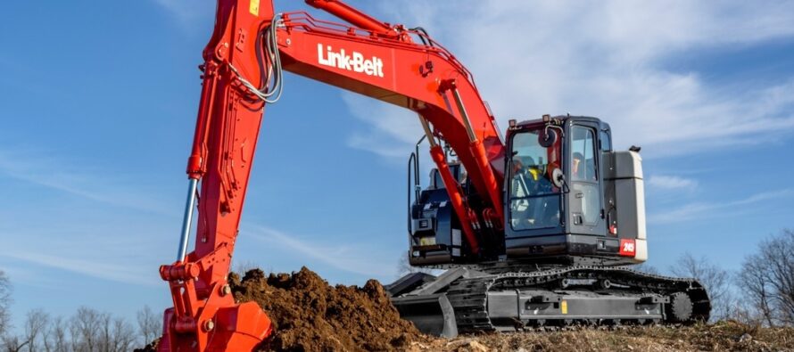 Link-Belt a lansat noul excavator 245 X4S